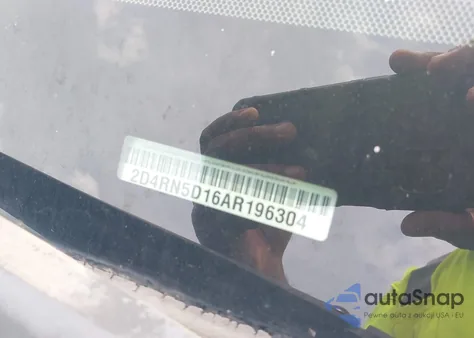 2010 Dodge Grand Caravan Sxt из США, поврежденный, VIN 2D4RN5D16AR196304